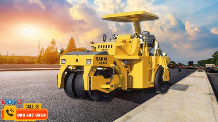 Dịch vụ cho thuê máy lu tĩnh bánh lốp Sakai TS150 với thông số đảm bảo