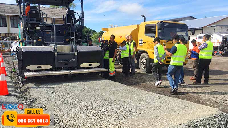 Một số lưu ý khi thi công máy rải base