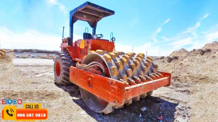 thi công máy lu chân cừu