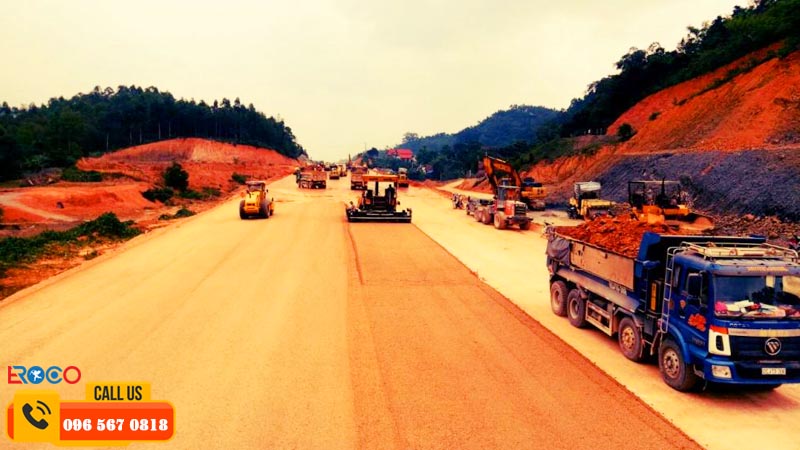 Giới thiệu và phân biệt thi công base thủ công và bằng máy