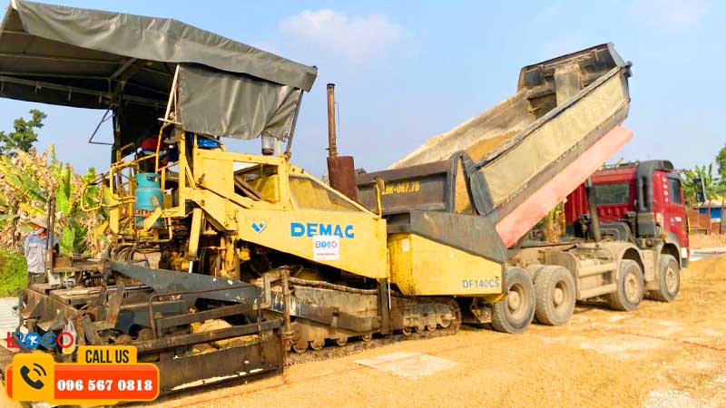 giá thuê máy rải base phụ thuộc khoảng cách địa chỉ thi công