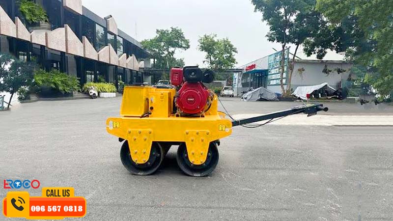 Ưu điểm và ứng dụng thực tế của xe lu dắt tay JVR-450